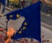 Испанские фермеры сожгли флаги ЕС из-за действий Брюсселя в отношении